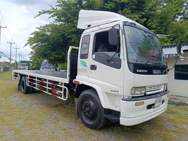 Isuzu 6 ล้อ พื้นเรียบ ปี 45 ยาว 7.2ม.