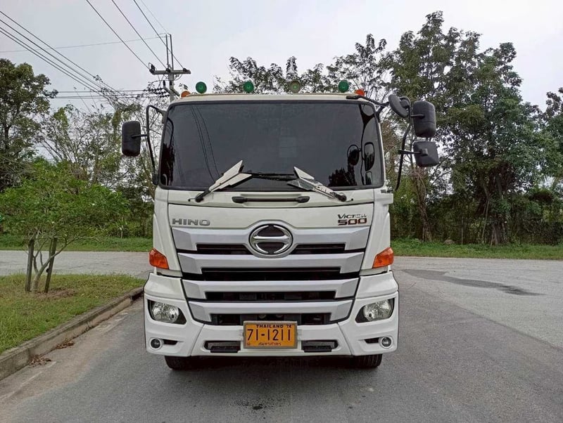 HINO Victor 500 EURO 3 ทะเบียน 71-1211 พ่วง 71-1145