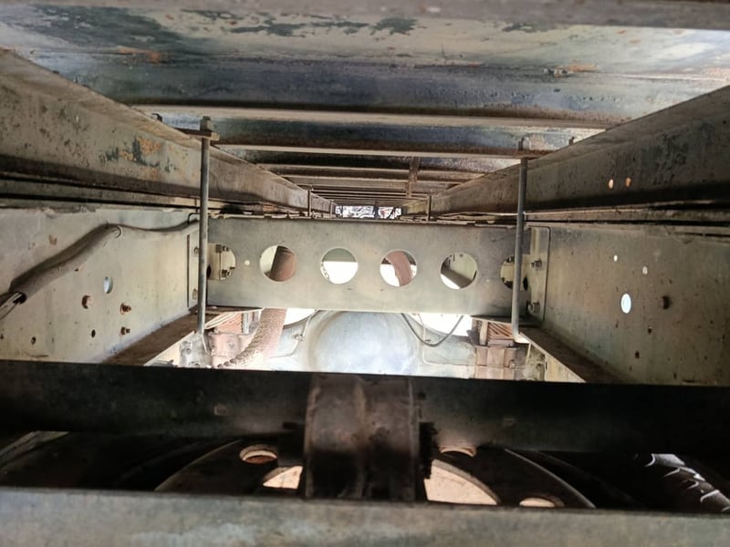 Isuzu 6 ล้อ พื้นเรียบ ปี 45 ยาว 7.2ม.