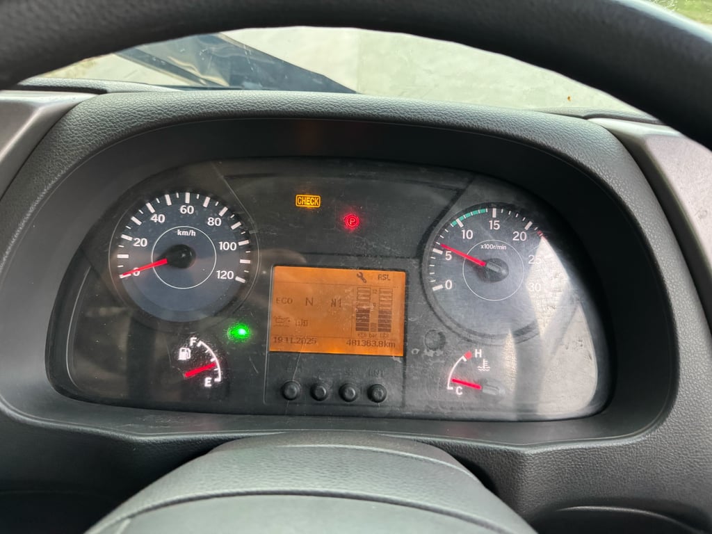 UD Truck CWE 390 ทะเบียน 67-4278 พ่วง 67-4279 