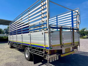 6ล้อ ISUZUรุ่นFRR210 ปี60 ยาว6.5เมตร กะบะปีเนียม  