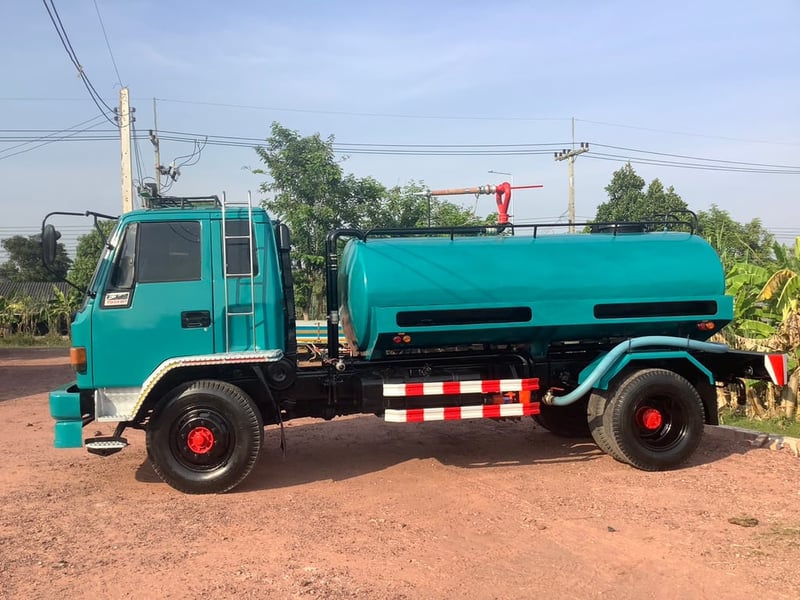 6 ล้อ Isuzu FTR195แรง รถน้ำ 38 รถน้ำ 6,000 ลิตร 6 ล้อ Isuzu FTR195แรง รถน้ำ 38 รถน้ำ 6,000 ลิตร