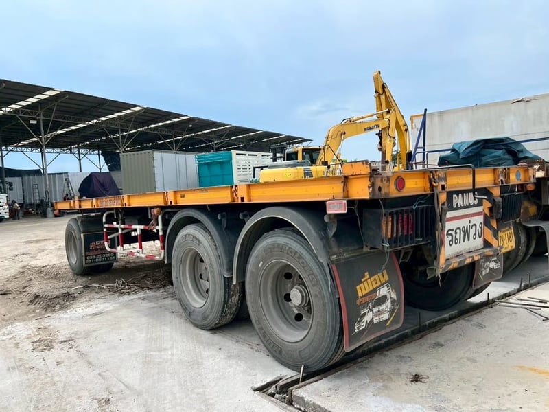 ลูกพ่วงพื้นเรียบ 3เพลาปี 57, 59 ยาว 7.45 ม. กว้าง 2.5 ม. 