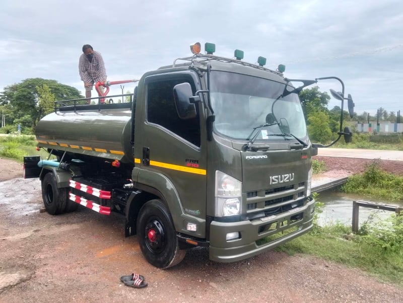 ISUZU FRR210 ยูโร3 ปี56 ถัง 5,000 ลิตร 
