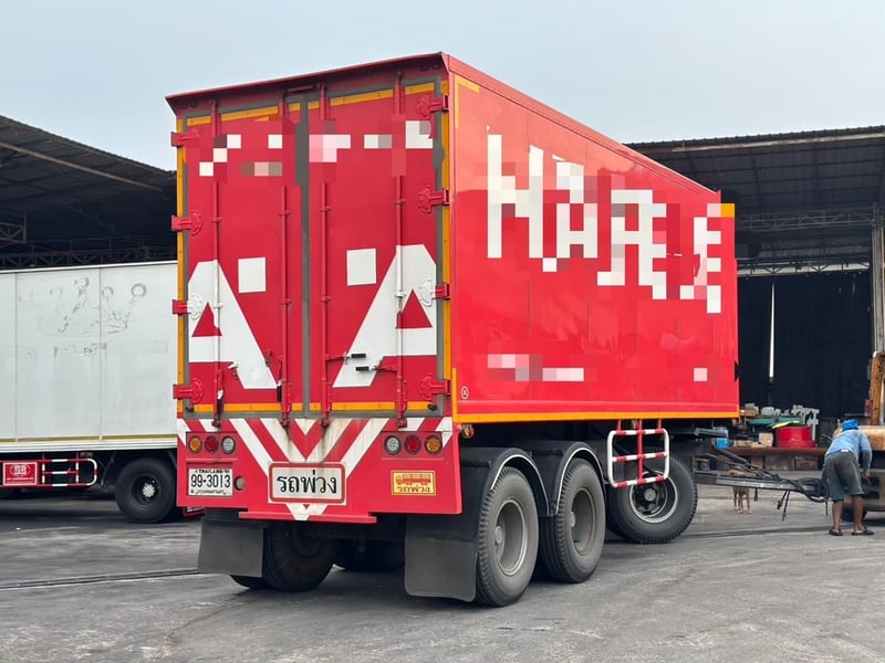 ลูกพ่วงตู้แห้ง6 บาน ย.7.2เมตร ปี53 ราคา 355,000 บาท ลูกพ่วงตู้แห้ง6 บาน ย.7.2เมตร ปี53 ราคา 355,000 บาท