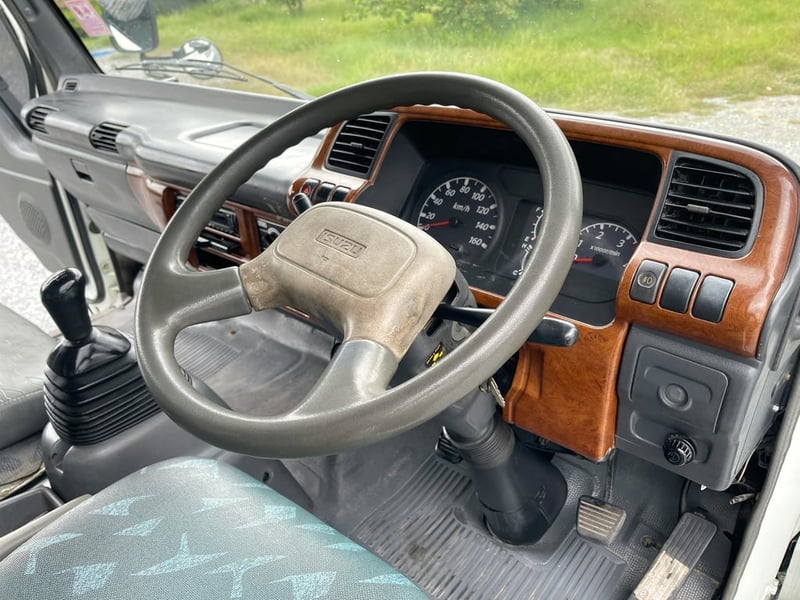 6 ล้อตาเพชร ISUZU NQR 150 แรงเทอร์โบ ปี 2548 6 ล้อตาเพชร ISUZU NQR 150 แรงเทอร์โบ ปี 2548