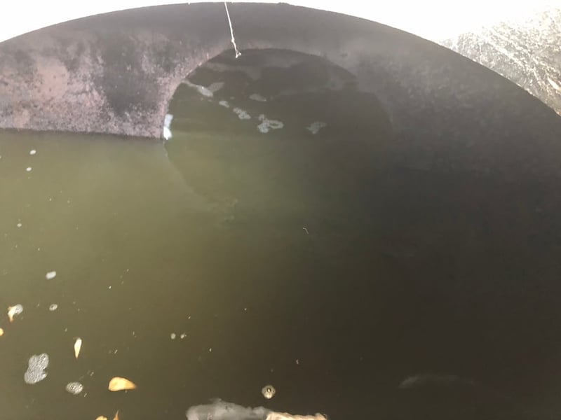 มิตซู 6 ล้อ FK458(195แรง)เพลาบุ๋มปี 49  รถน้ำ 6,000 ลิตร