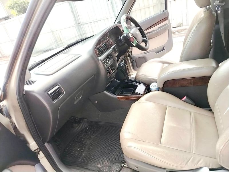 FORD EVEREST 2.5 ดีเซล เกียร์ออโต้ ปี47