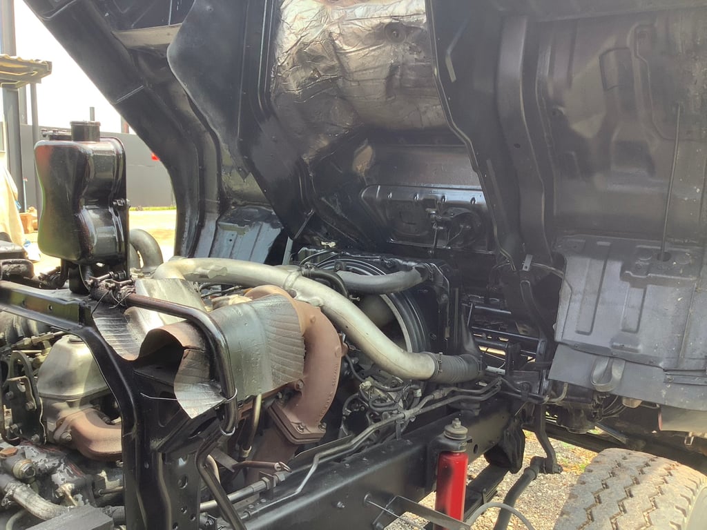 MITSUBISHI FK 457 225แรง ปี45  MITSUBISHI FK 457 225แรง ปี45
