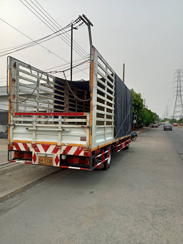 6 ล้อ Hino 175แรง คอก  