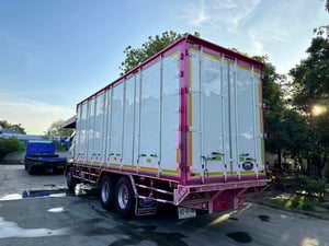 Hino GL8J 240แรง ตู้ bbc วัดใน ยาว7.7ม กว้าง2.4ม สูง2.6  
