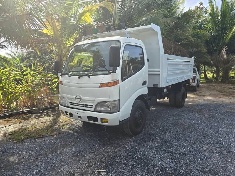 Hino 6 ล้อ(ดั้มพ์สามมิตร) ดูโท้ 136แรง ยูโร2 ปี50