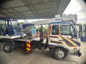 Nissan 6 ล้อเครน 7 ตัน  ราคา  550,000