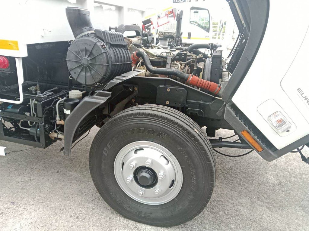 ISUZU FRR210 ปี65 ดั๊มพ์5คิว
