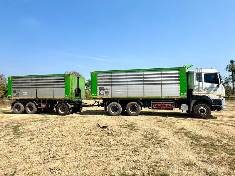 UD Truck CWE 350 ทะเบียน AP76 - 67-2573 , 67-2574