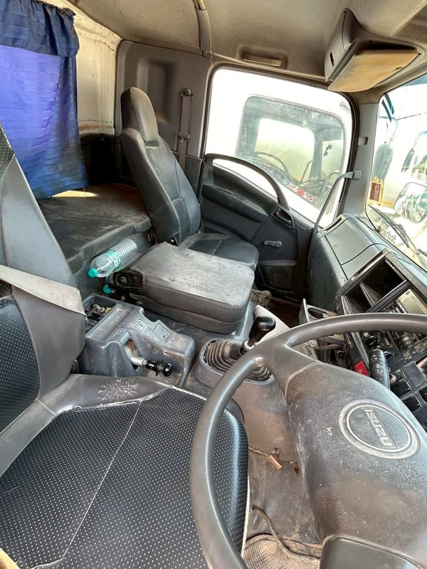 รถโม่ปูน ISUZU 360 แรงปี57 โม่7คิวโม่ ยี่ห้อzecom