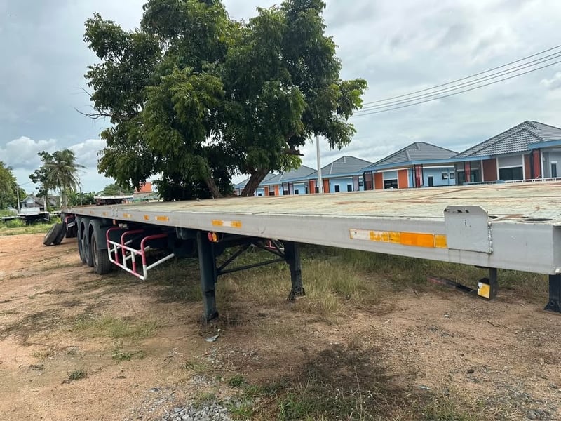 หางพื้นเรียบสามเพลาRCK ปี51 ราคา 180,000 บาท 