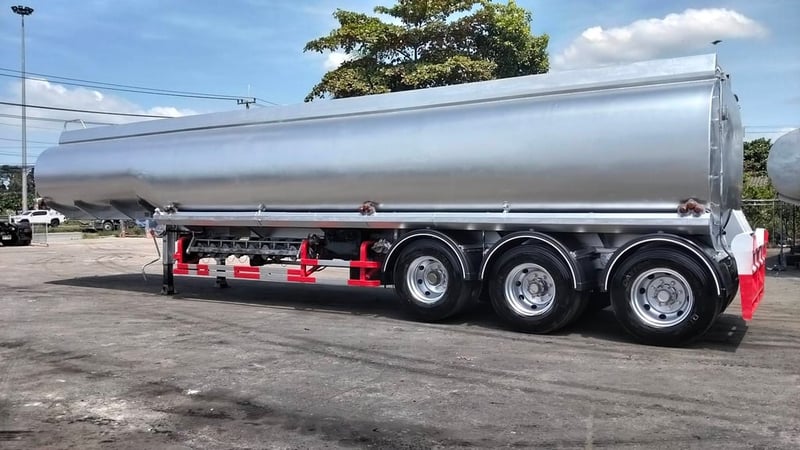 ถังน้ำมัน 45,000 ลิตร 