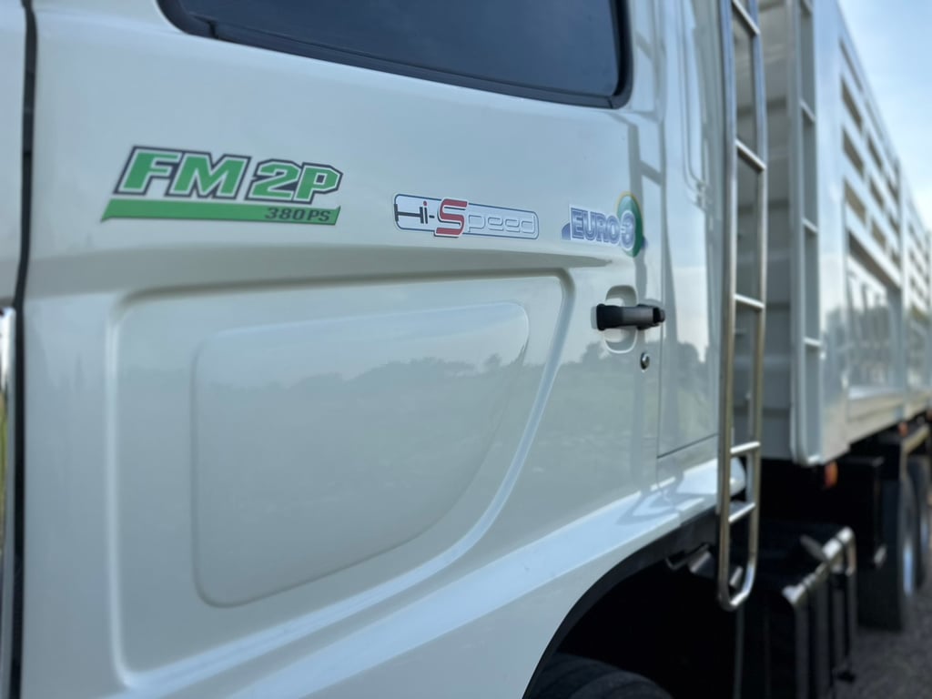 ฮีโน่ FM2P 380 พ่วงแม่+ลูก ปี 57 สามมิตรดั้ม แม่ 6.00 ลูก 6.5 สูง 1.60 ม. ฮีโน่ FM2P 380 พ่วงแม่+ลูก ปี 57 สามมิตรดั้ม แม่ 6.00 ลูก 6.5 สูง 1.60 ม.