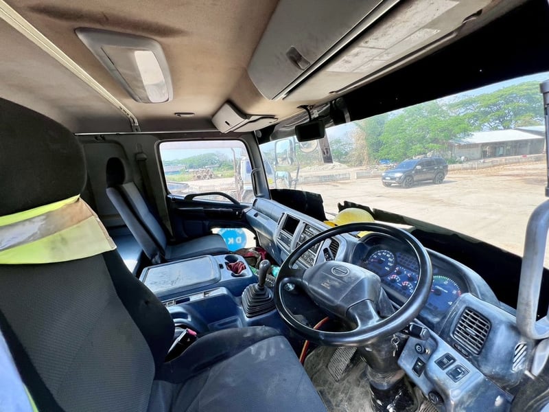 HINO หัวลาก 2 เพลา หัวพร้อมหาง เครื่อง EP100 เทอร์โบ 285 แรง หาง 2 คาน บันไดไฮดรอริก มีเล่ม HINO หัวลาก 2 เพลา หัวพร้อมหาง เครื่อง EP100 เทอร์โบ 285 แรง หาง 2 คาน บันไดไฮดรอริก มีเล่ม