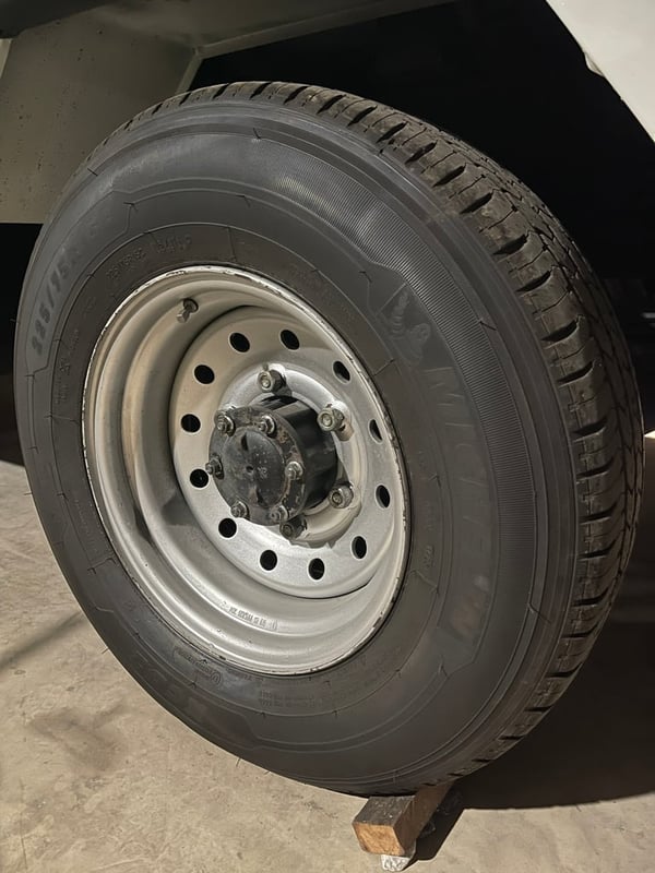 4 ล้อ NLR130 ปี 61 สีหัวเดิม ยางใหม่ มือเดียวป้ายแดง 