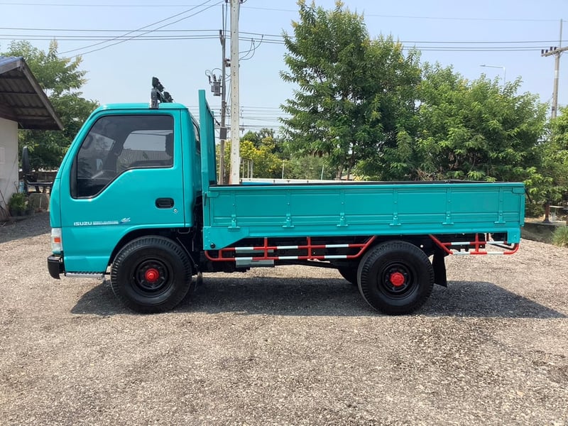 Isuzu 4 ล้อ NKR 100แรง ยูโร2 ปี44 