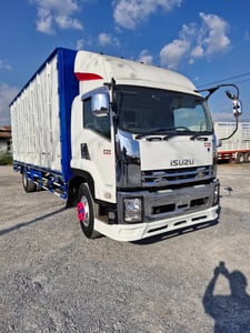 lSUZU FTR240 ปี54 ตู้ทึบ ยาว 7.5 เมตร lSUZU FTR240 ปี54 ตู้ทึบ ยาว 7.5 เมตร