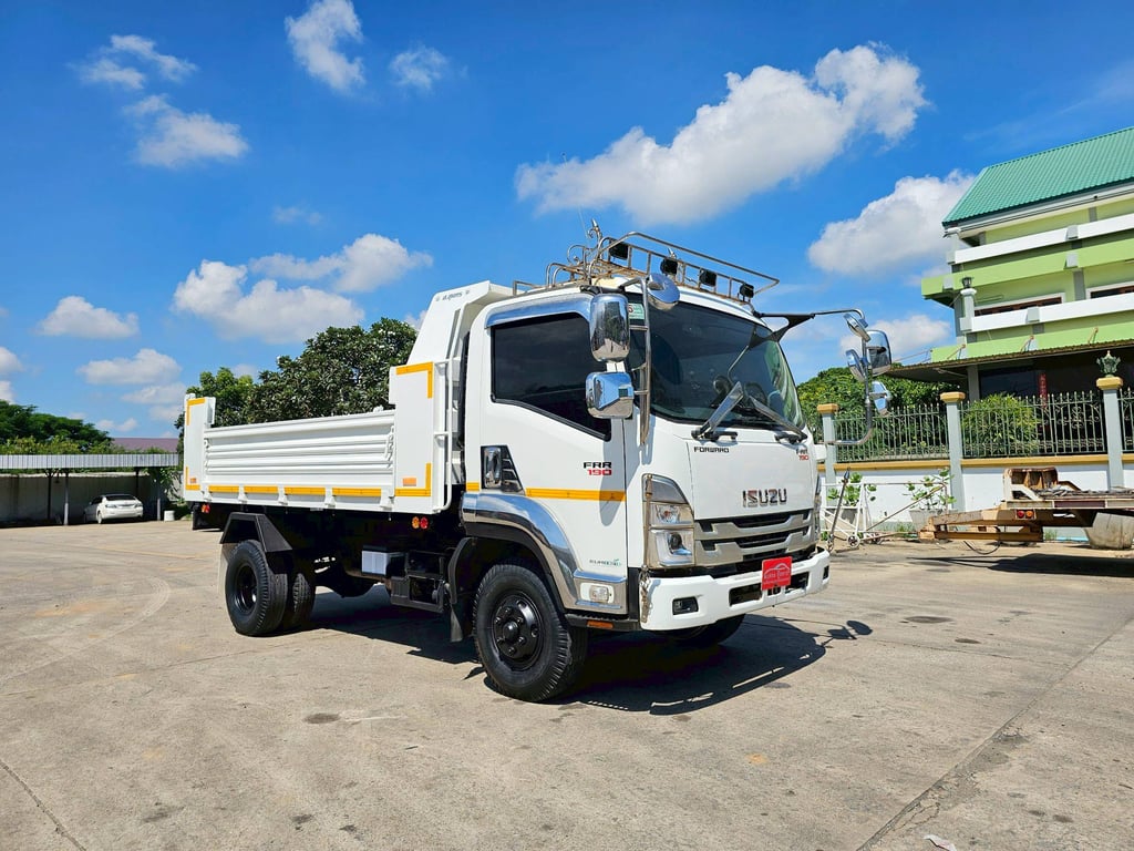 ISUZU #FRR190 6 ล้อ ดั้มพ์ 5 คิว ปี 2565 ไมล์ 50,000 โล