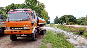 มิตซู 10 ล้อ ไอหลง 2 เพลา ปี46 ถัง 15,000 ลิตร มิตซู 10 ล้อ ไอหลง 2 เพลา ปี46 ถัง 15,000 ลิตร