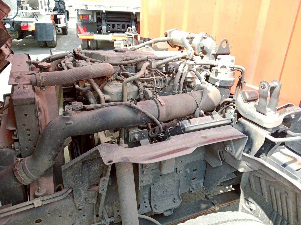 Isuzu NQR 175แรง ปี65 ตู้ยาว 5.60 เมตร 