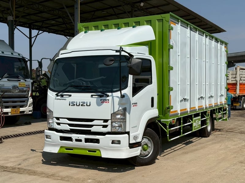 6 ล้อ ISUZU FRR 210 ปี 63 ตู้ 10 บาน พร้อมใช้