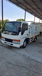 ISUZU รถ4ล้อท้ายลิฟต์ ปี 55 เครือง4BE110แรง ISUZU รถ4ล้อท้ายลิฟต์ ปี 55 เครือง4BE110แรง