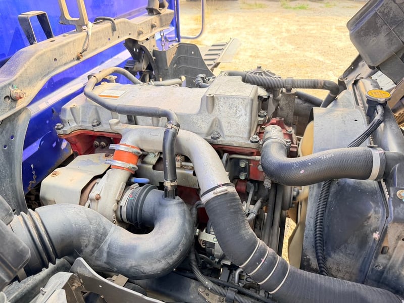 6ล้อ HINO MEGA150 ปี60 กระบะเนียม 5.60เมตร 