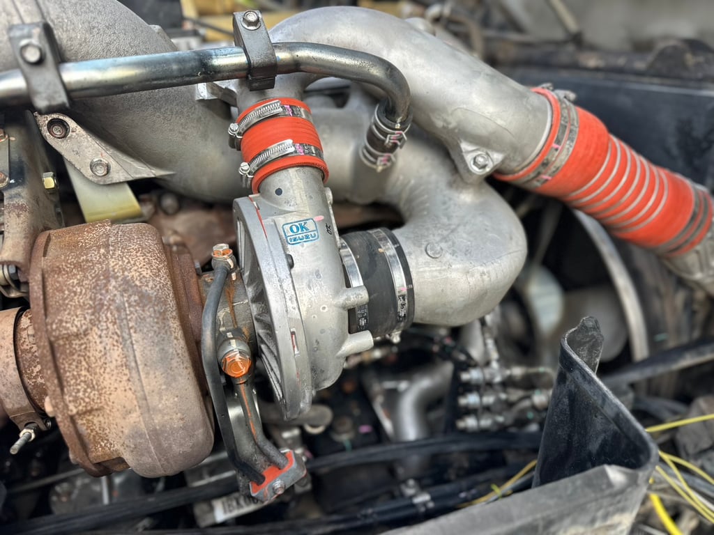 ISUZU FXZ360 ปี 61 10 น๊อต มือเดียวป้ายแดง  กระบะท้องเรือ ใส่ได้ 31 ตัน  