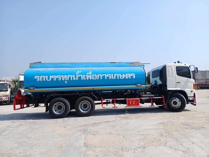 10 ล้อฮีโน่ รถน้ำ500 ปี57 ราคา 1,150,000 บาท