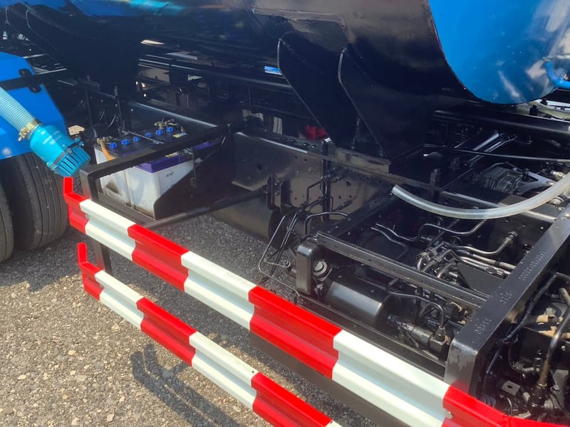 Isuzu FRR210 6 ล้อ รถน้ำ ปี 53 รถน้ำ 6,000 ลิตร Isuzu FRR210 6 ล้อ รถน้ำ ปี 53 รถน้ำ 6,000 ลิตร