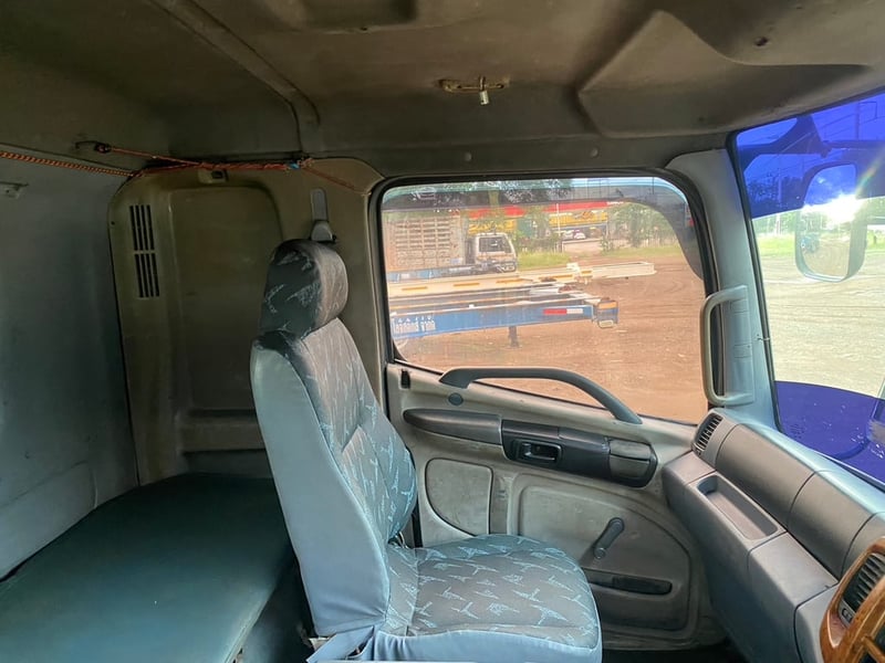 ฮีโน่เมก้า หัวลาก 320แรง ปี 2547 ราคา 520,000 บาท