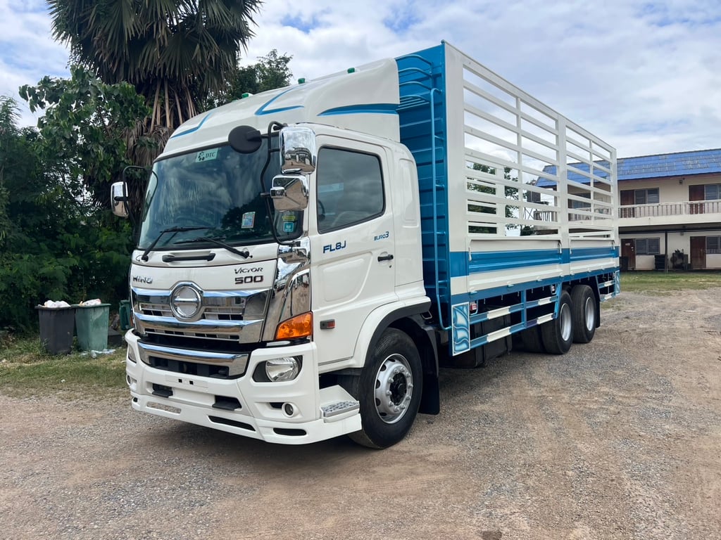 HINOรุ่นFL8jเครือง260 ปี60 กระบะยาว7.5เมตร