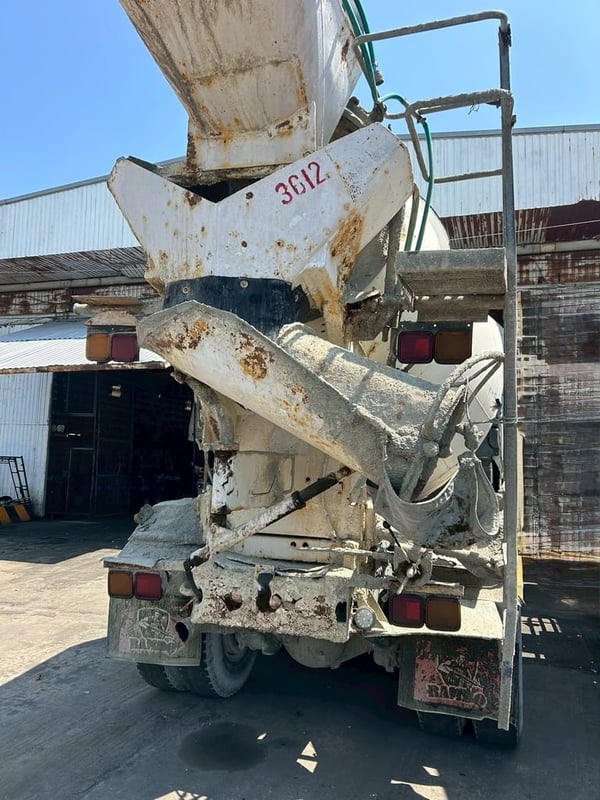 รถโม่ปูน ISUZU 360 แรงปี57 โม่7คิวโม่ ยี่ห้อzecom