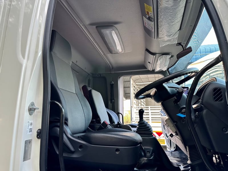 Hino GL8J 240แรง ตู้ bbc วัดใน ยาว7.7ม กว้าง2.4ม สูง2.6  