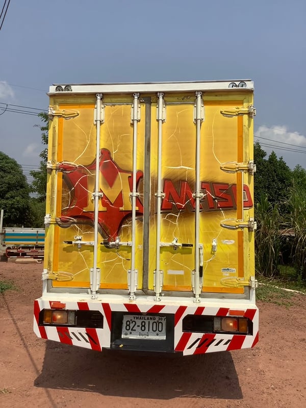 Hino 6 ล้อ(ดูโท้ตู้10บาน)150แรง ยูโร3 ปี56 