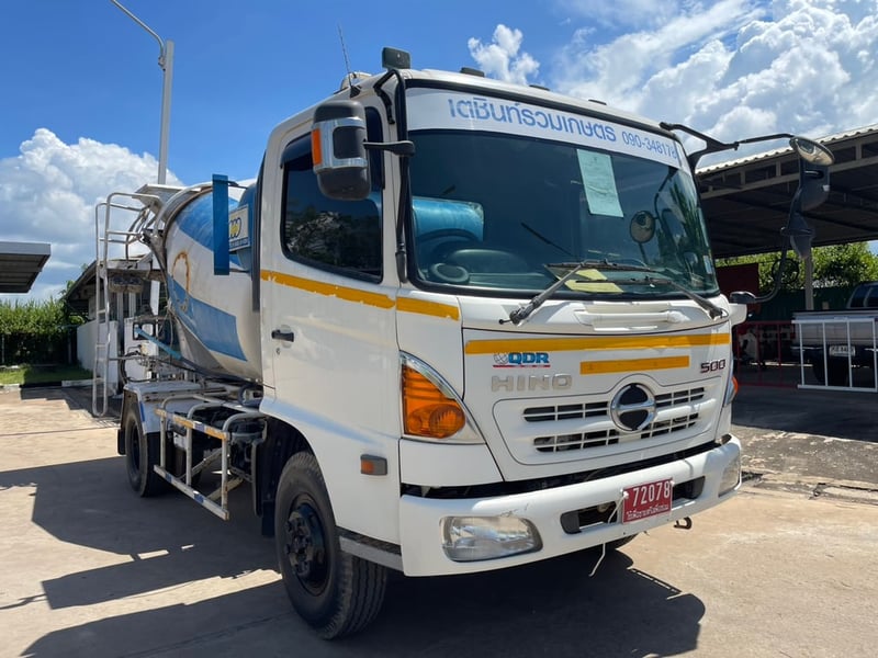 Hino เมกก้า 145 แรง ปี58 ไมล์ 6 พัน กม. โม่3 คิว NSK Hino เมกก้า 145 แรง ปี58 ไมล์ 6 พัน กม. โม่3 คิว NSK