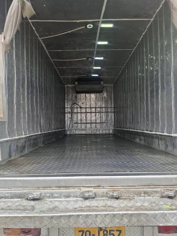 HINO สิบล้อ ตู้ห้องเย็น ฮีโน่เมก้า 260แรง เพลาเดียว รถบรรทุก 10ล้อ ตู้เย็น ปี2010