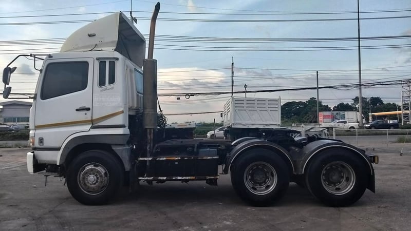 สิบล้อหัวลาก มิตซู 380แรงม้า ราคา 480,000 บาท