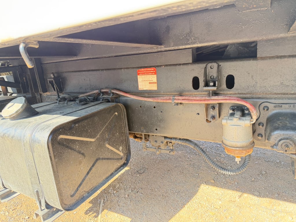 Hino 6 ล้อ 175 แรง ดั้มพ์ 3คิว 