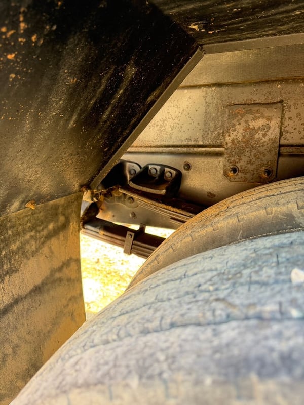 Hino 6 ล้อ 175 แรง ดั้มพ์ 3คิว Hino 6 ล้อ 175 แรง ดั้มพ์ 3คิว