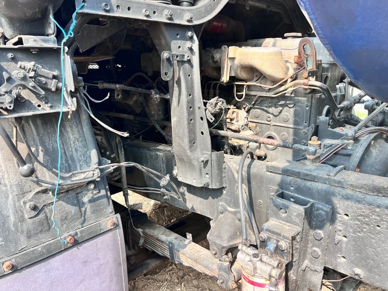 รถบรรทุกน้ำ NISSAN เครื่อง 225 แรง สองเพลา ปี 34 รถบรรทุกน้ำ NISSAN เครื่อง 225 แรง สองเพลา ปี 34