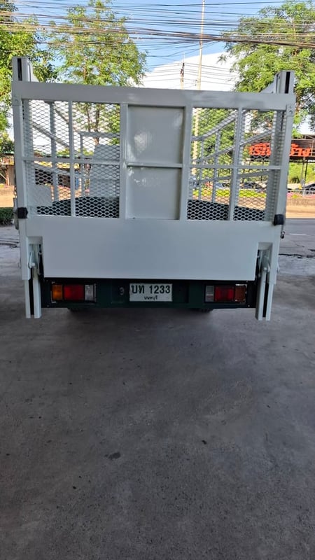ISUZU รถ4ล้อท้ายลิฟต์ ปี 55 เครือง4BE110แรง ISUZU รถ4ล้อท้ายลิฟต์ ปี 55 เครือง4BE110แรง