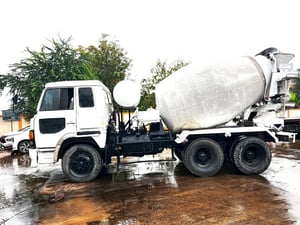Hino 270 แรง โม่ปูน ปี 48 Hino 270 แรง โม่ปูน ปี 48