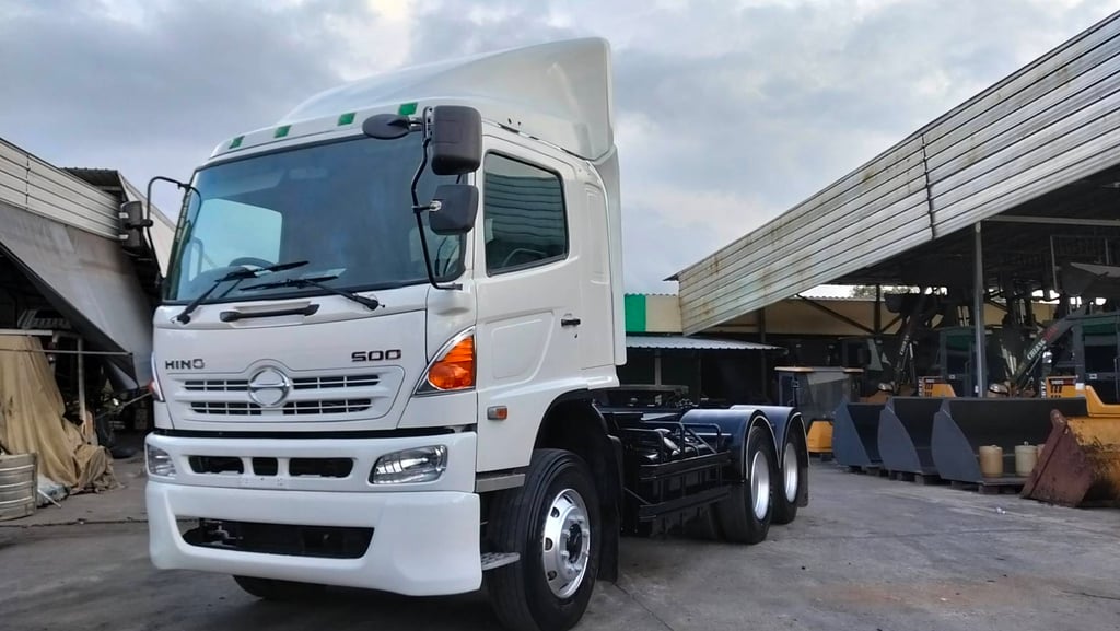 หัวลากฮีโน่เมก้า ซีรี่ย์ 500 FM2P 380แรง ปี 2557 